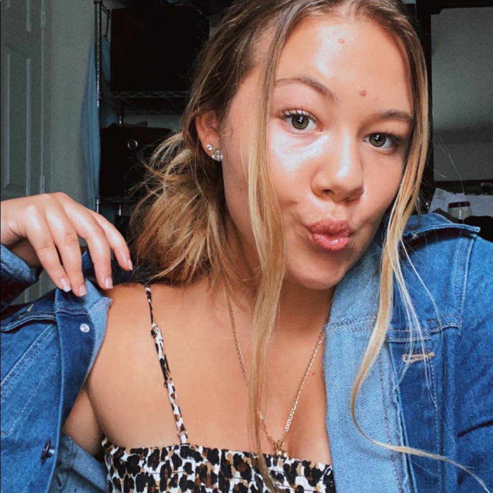 Meet your Posher, Gabrielle